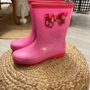 MJ rain boot EUC smoke free home